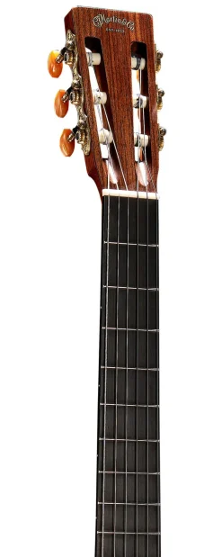 New 000C12-16E Nylon 000/Om - Auditorium